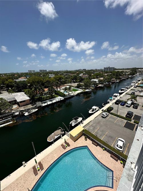 apt-807-2020 Ne 135th St, North Miami, FL, 33181-2170 | Card Image