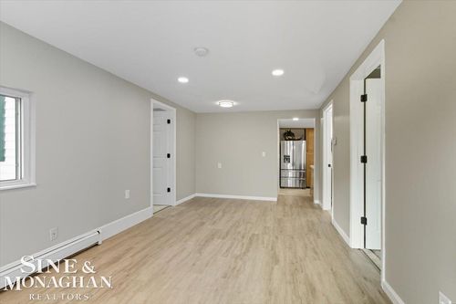 4425 Fairway Dr, Fort Gratiot, MI, 48059-3913 | Card Image
