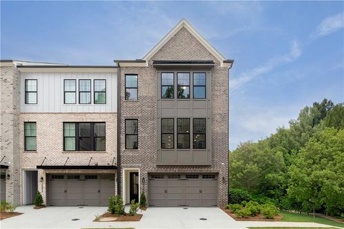 43-2255 Crestview Dr Ne, Brookhaven, GA, 30319-5374 | Card Image