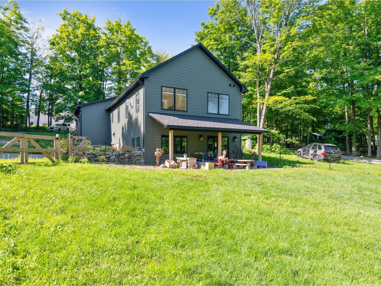 Pine St, Bristol, VT 05443