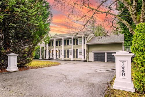 {{alt}} | Card Image