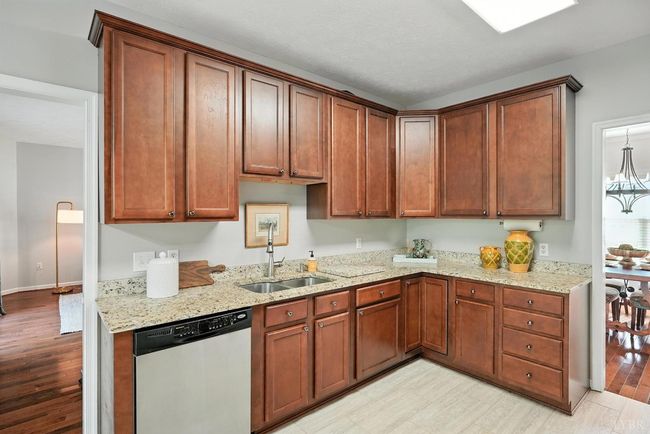 5712 Cottontown Rd, House other with 4 bedrooms, 3 bathrooms and null parking in Forest VA | Image 14