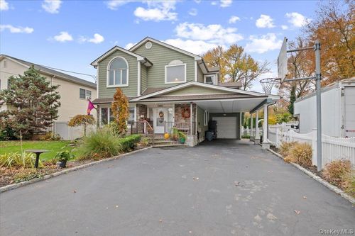 1650 Bridge St, Merrick, NY, 11566-1901 | Card Image