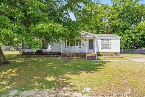 5212 Style Dr, Parkton, NC, 28371-8512 | Card Image