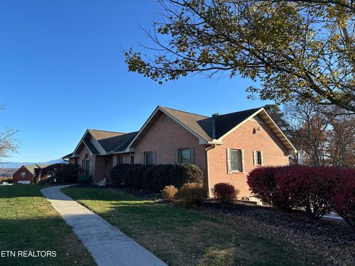 605 Horseshoe Ln, Seymour, TN, 37865-4960 | Card Image