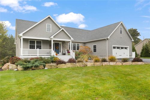 1351 Pippin Orchard Road, Cranston, RI, 02921 | Card Image