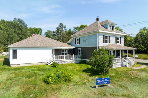8 Country Club Rd, Boothbay, ME, 04537-4661 | Card Image