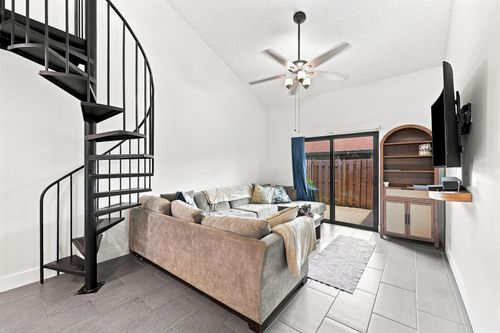 2016 Sw 82nd Ave, Davie, FL, 33324-5407 | Card Image