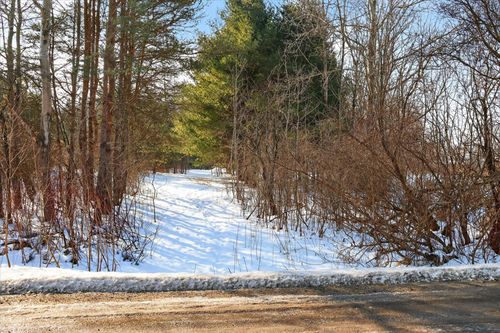 5368 Egner St, Cedar Springs, MI, 49319-8775 | Card Image