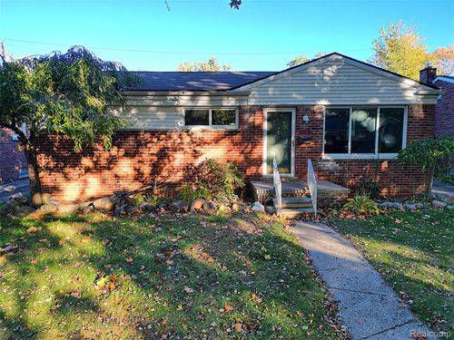 9010 Leverne, Redford, MI, 48239-1890 | Card Image