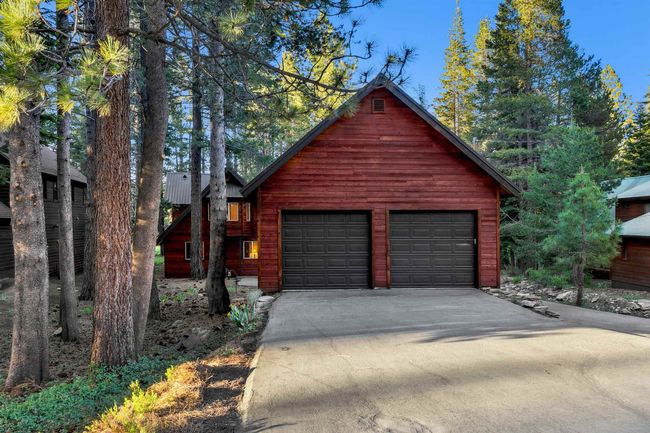 14010 Skiview Loop, House other with 3 bedrooms, 2 bathrooms and null parking in Truckee CA | Image 7
