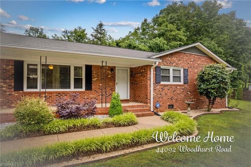 44092 Woodhurst Rd, New London, NC, 28127-8549 | Card Image