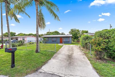 3131 T Avenue, House other with 3 bedrooms, 1 bathrooms and null parking in Riviera Beach FL | Image 2