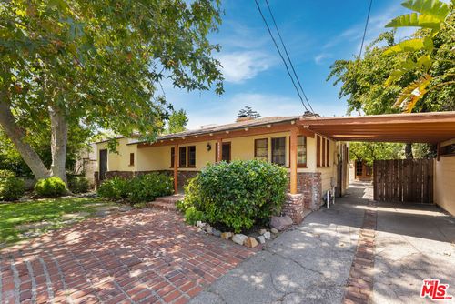 12311 Hartsook St, Valley Village, CA, 91607-3052 | Card Image