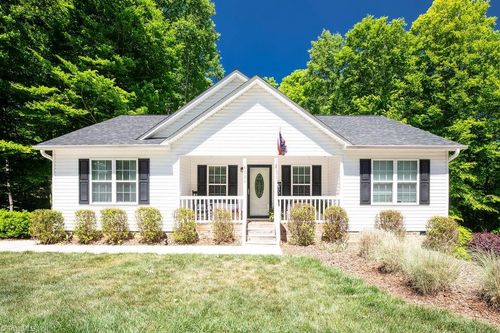 4738 Colonial Cir, Trinity, NC, 27370-8816 | Card Image