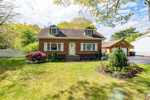 78 Cedar Oaks Ave, Farmingville, NY, 11738-2540 | Card Image