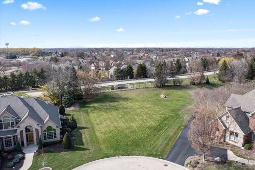 433 Ridge Ct, Lake In The Hills, IL, 60156-4419 | Card Image
