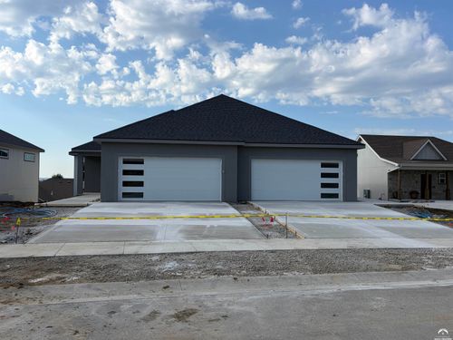 5811 Maggie Way, Lawrence, KS, 66049-2213 | Card Image