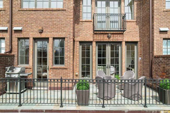 287 W Brown St, Condo with 3 bedrooms, 5 bathrooms and null parking in Birmingham MI | Image 25