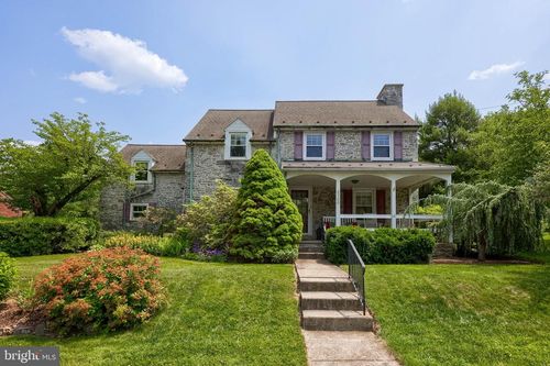 2700 Cumberland Ave, Mount Penn, PA, 19606-2206 | Card Image