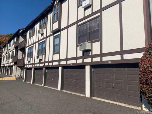 351 Sierra Vista Ln, Valley Cottage, NY, 10989-2707 | Card Image