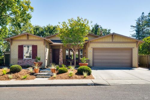 48 Catania Lane, Napa, CA, 94558 | Card Image