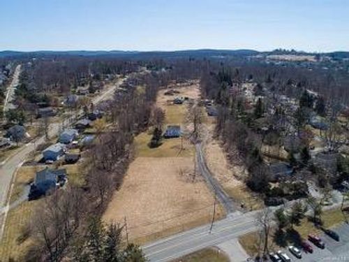 58-56 Still Rd, Monroe, NY, 10950-3939 | Card Image