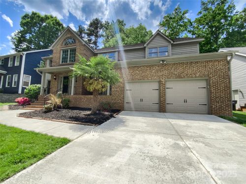 9116 Torrence Creek Ct, Huntersville, NC, 28078-9132 | Card Image