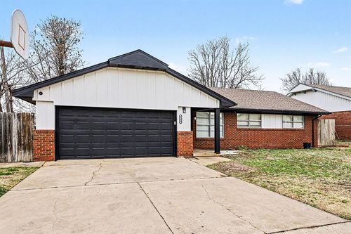 5709 Nw 62nd St, Warr Acres, OK, 73122-7343 | Card Image