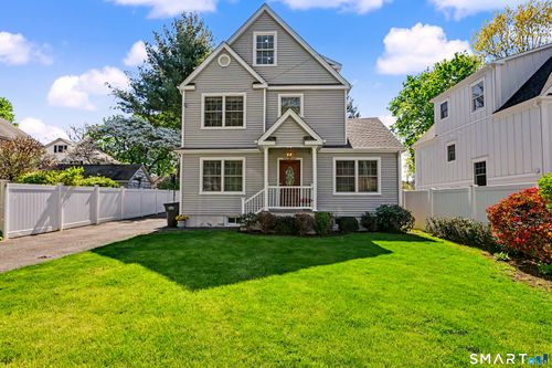 3 Kelsey St, Darien, CT, 06820-3924 | Card Image