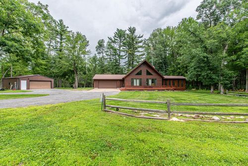 N4330 Roberts Rd, Black River Falls, WI, 54615-6640 | Card Image