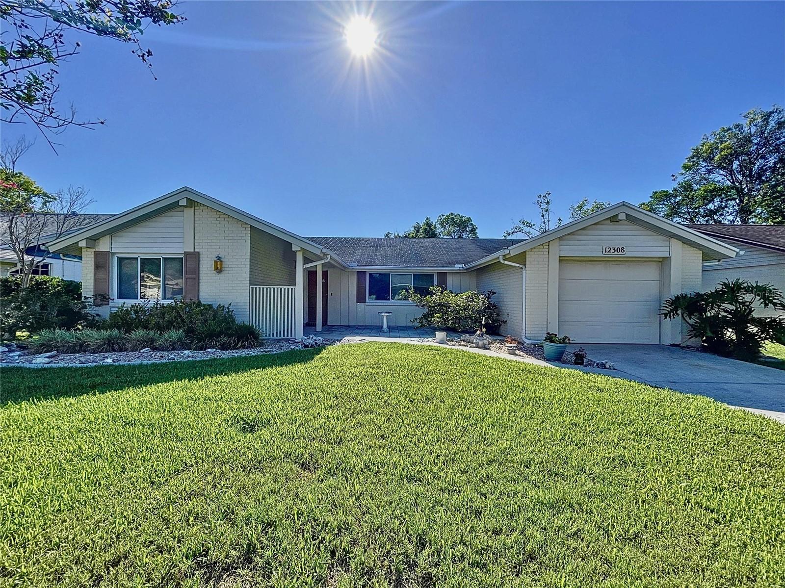 Hounds Tooth Ln, Hudson, FL 34667
