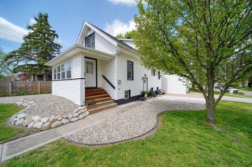 333 E Jefferson St, Blissfield, MI, 49228-1325 | Card Image