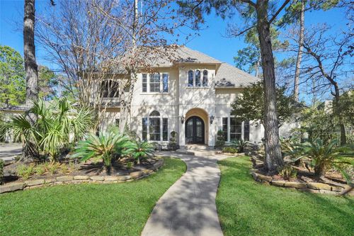 30 N Palmiera Cir, The Woodlands, TX, 77382-2801 | Card Image
