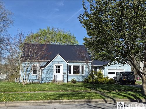 220 Chautauqua Ave, Jamestown, NY, 14701-7610 | Card Image