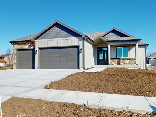 2628 Sw Sherwood Park Dr, Topeka, KS, 66614-4634 | Card Image