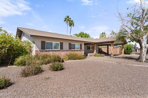 2902 E Corrine Dr, Phoenix, AZ, 85032-6550 | Card Image
