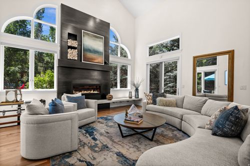 951 Cutter Ln, Park City, UT, 84098-7507 | Card Image