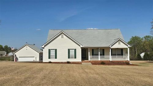 352 Olde Wick Trl, Hoschton, GA, 30548-5500 | Card Image