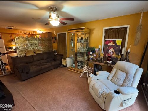 15029 Stephens Dr, Eastpointe, MI, 48021-1559 | Card Image