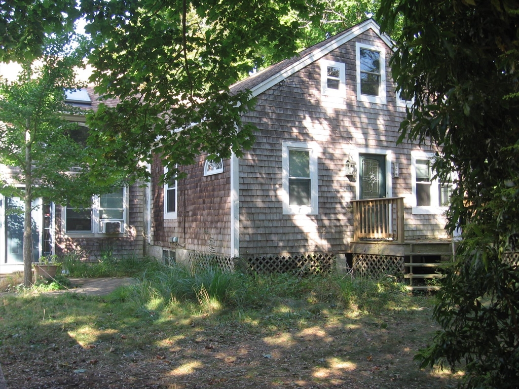 Wakeby Rd, Marstons Mills, MA 02648