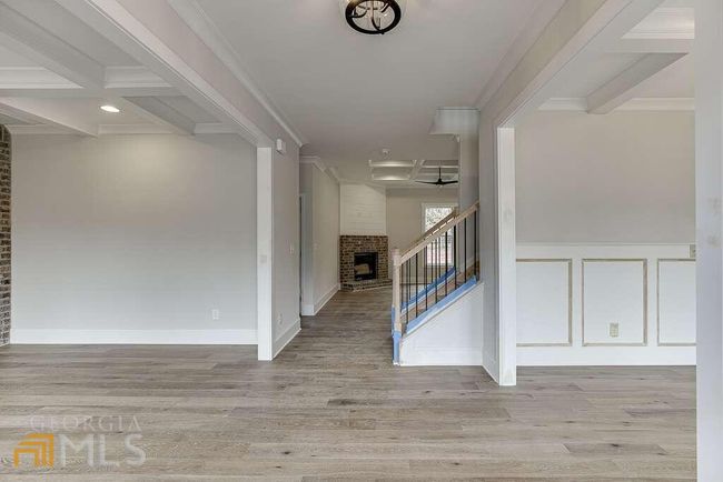 7030 Majors Rd, House other with 5 bedrooms, 3 bathrooms and 4 parking in Cumming GA | Image 4