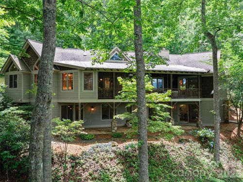 71 Chestnut Hill Rd, Spruce Pine, NC, 28777-8706 | Card Image