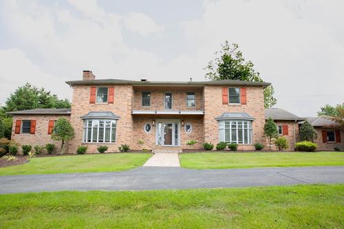 22 S Elm Ave, Cookeville, TN, 38501-3510 | Card Image