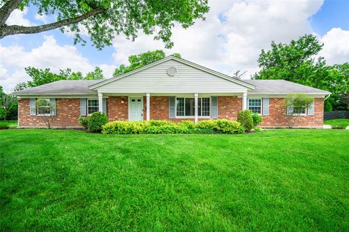 190 Lakeview Dr, Centerville, OH, 45459-4559 | Card Image