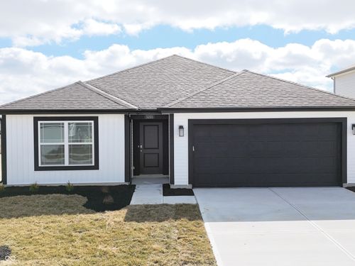 3201 W Keepsake Ln, Monrovia, IN, 46157-6141 | Card Image