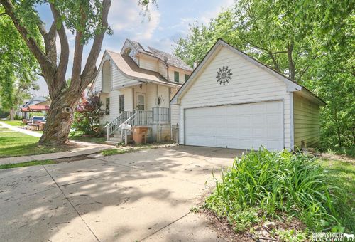 1533 Ash St, Ashland, NE, 68003-2042 | Card Image