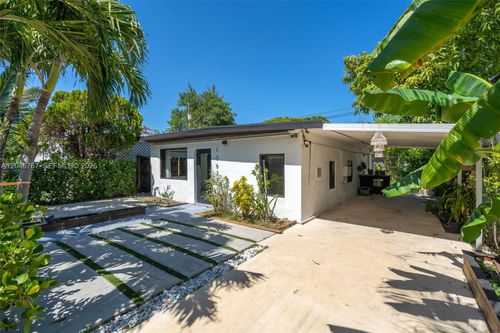 13625 Ne 20th Pl, North Miami Beach, FL, 33181-1811 | Card Image