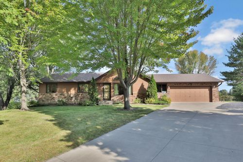 9750 221st St N, Forest Lake, MN, 55025-8910 | Card Image