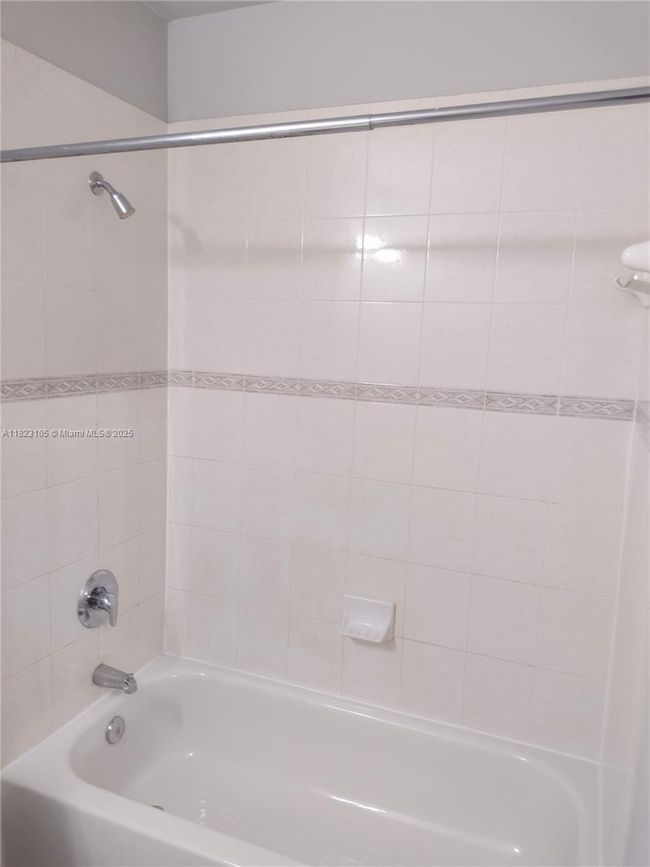 105 - 2612 Sw 82 Nd Ave, Condo with 2 bedrooms, 3 bathrooms and null parking in Miramar FL | Image 15